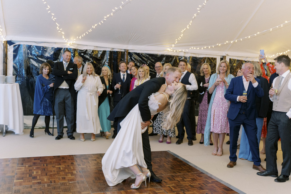 relaxed bride and groom first dance photo